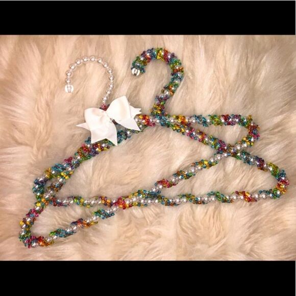 Decorative clothing hangers (pair) baby or child - Picture 1 of 3